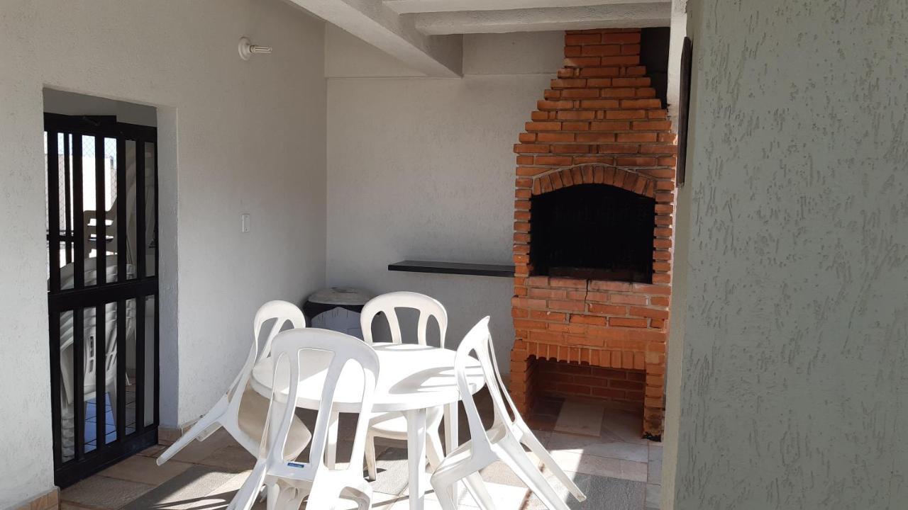 500M Da Praia, Predio Cm Piscina, 1Garagem, Wi-Fi 300 Mbps, Centro De Guaruja, Proximo A Praia E Comercio, Horarios Check-In E Check-Out Flexiveis, Churrasqueira, Екстериор снимка